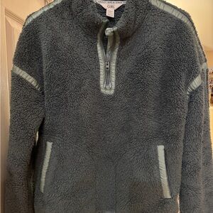 Athleta dark green Sherpa 1/4 zip pullover